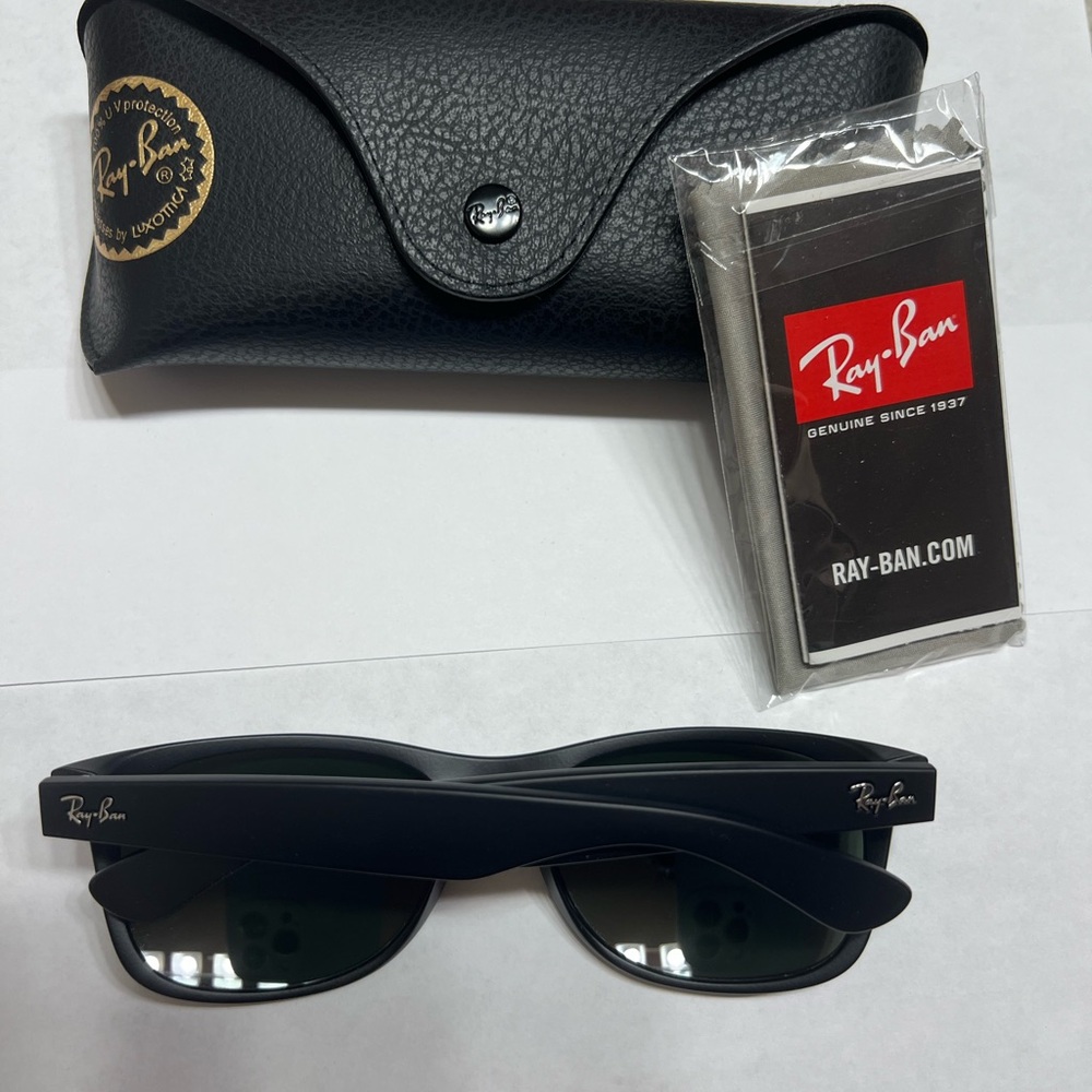Ray-Ban 2132 New Wayfarer Black Sunglasses - Picture 2 of 5